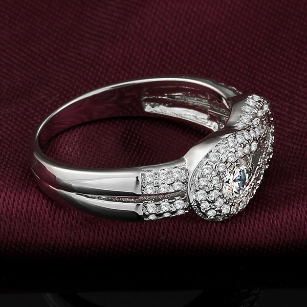Platinumpläterad skönhet med flertal läckra cubic zirconia stenar - 4