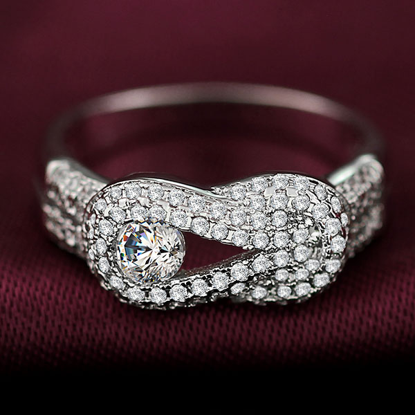 Platinumpläterad skönhet med flertal läckra cubic zirconia stenar - 3