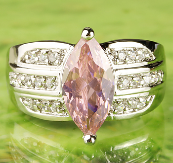 Elegant *LUXURY* Silver Plated Ring with Beautiful Teardrop Pink Swarovski Crystal