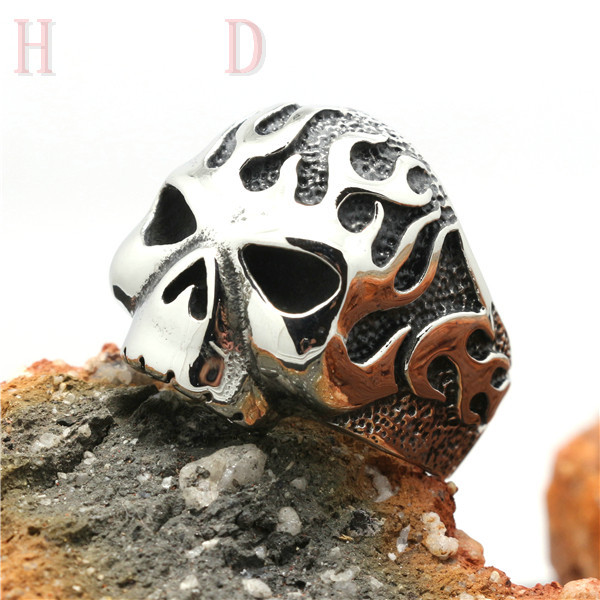 Punk ring - Death skull ring Flames - Flaming Skull XL - 5