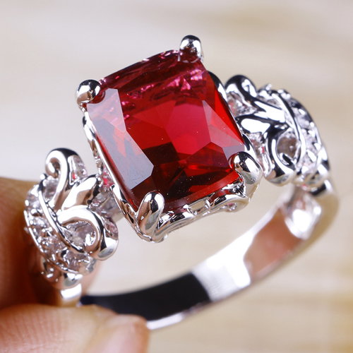 *LYX*  Diva Ring med 9*10mm Rubinröd Cubic Zirconia - 2