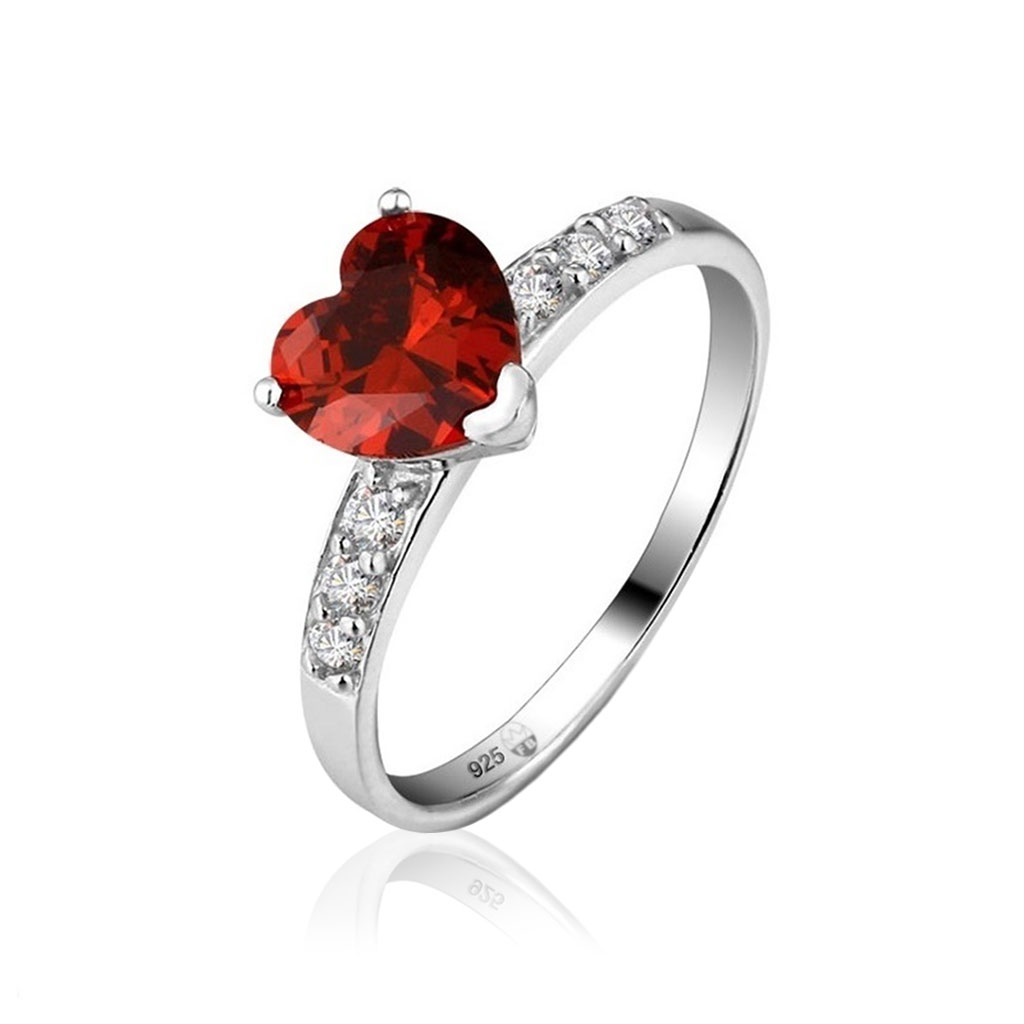 Find din Valentinsdagsgave hos Fint och Billigt. Smykker med gravering, sølvringe, armbånd, altid til den laveste pris!
