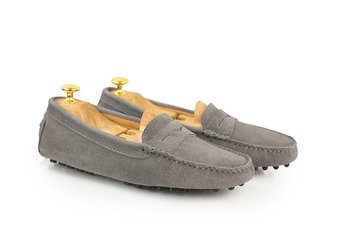 driving shoe company