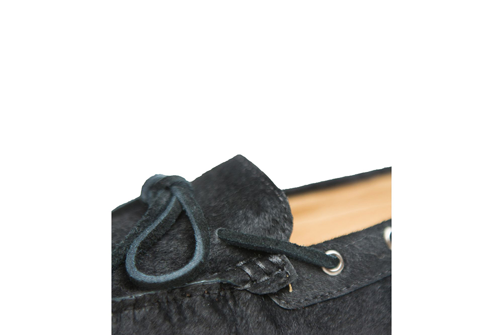 BLACK PONY - 3