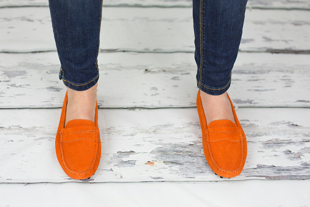 strapless open back dress Trotters Dina T2000-800 Womens Orange Wide Leather Loafer Flats Shoes