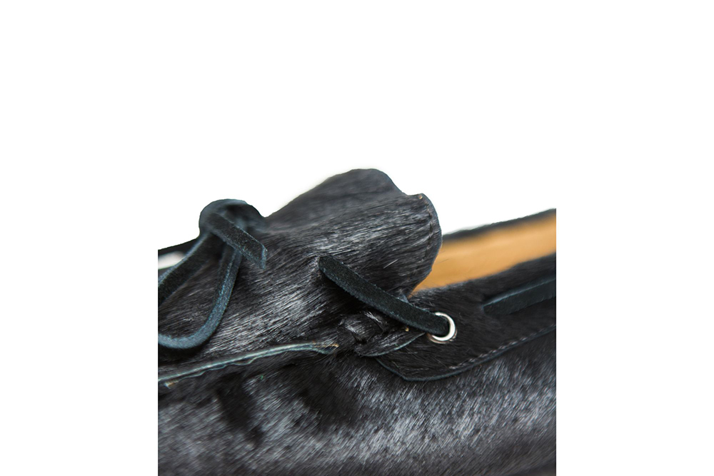 BLACK PONY - 4
