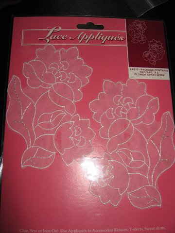 2 st. vita blomapplikationer (130 X 100 mm)