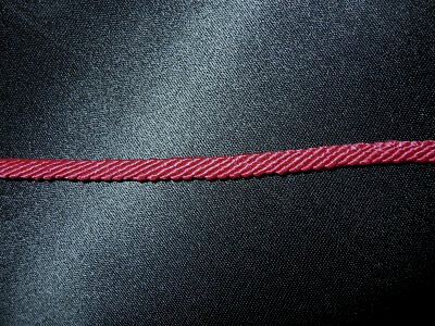 Vinrött möbelband 5 mm