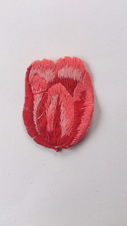 Röd tulpanapplikation (50 x 40 mm)
