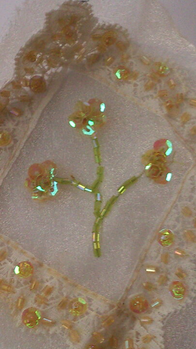 Gul blomapplikation (115 x 130 mm)