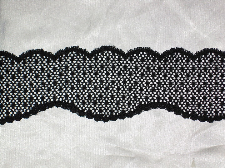 Svart stretchspets 63 mm