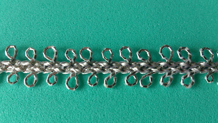 Silverfärgat band 10 mm