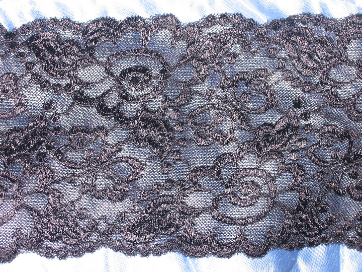Svart stretchspets 100 mm