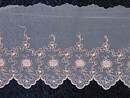 Vit / Guldfärgad broderispets 170 mm