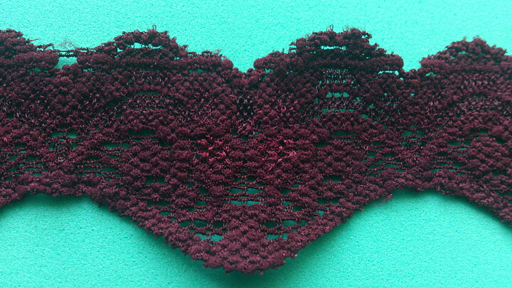 Vinröd stretchspets 40 mm
