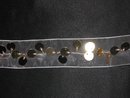 Vitt band med paljetter 26 mm