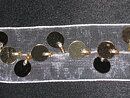 Vitt band med paljetter 26 mm