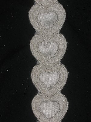 Beige hjärtspets 30 mm 