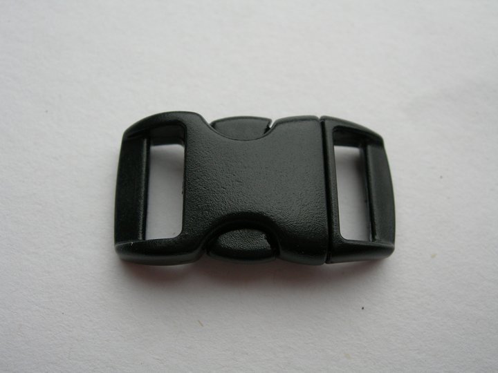 Svart spänne 11 mm