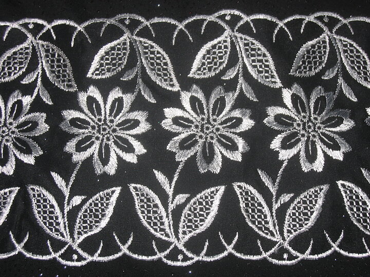 Svart vit organza 120mm