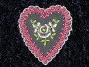 Rosa/Vit hjärtapplikation (50 x 50 mm)