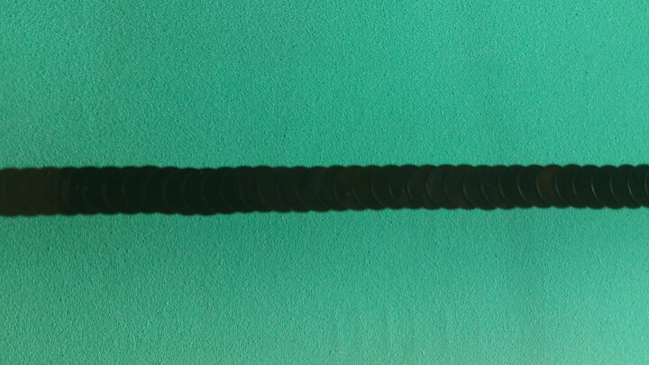Svart paljettstretchband 6 mm