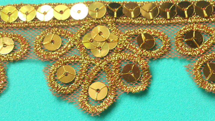 Guldfärgad applikationsspets 45 mm