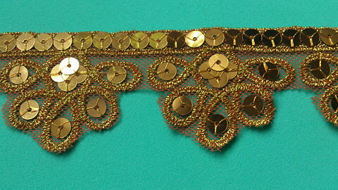 Guldfärgad applikationsspets 45 mm