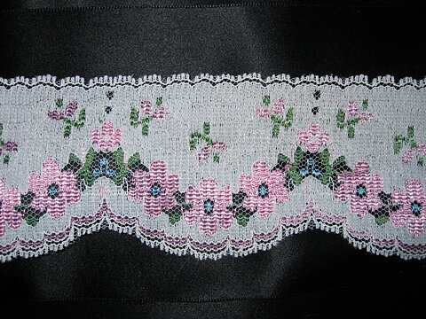 Vit / Rosa och Grön blomspets 67 mm
