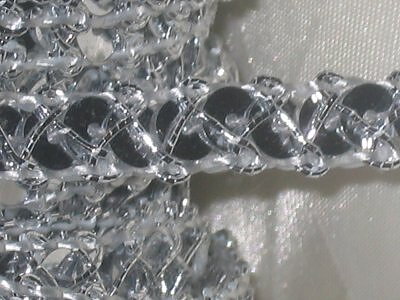 Silverfärgat band med paljetter 10 mm
