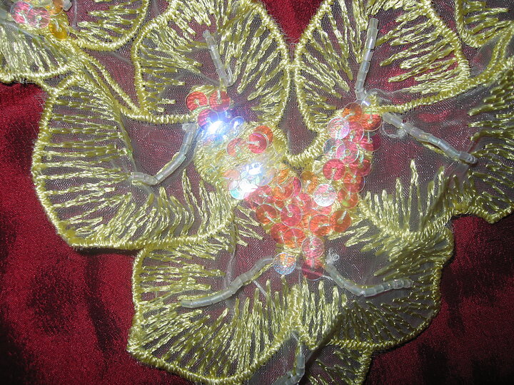 Gul halsapplikation (160 x 260 mm)