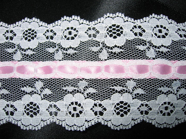 Vit / Rosa spets 60 mm