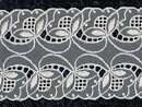 Vit organza broderispets 67 mm