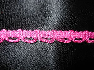 Rosa virkad spets 13 mm
