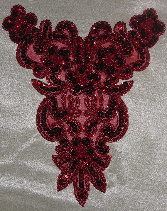 Röd halsapplikation (200 x 260 mm)