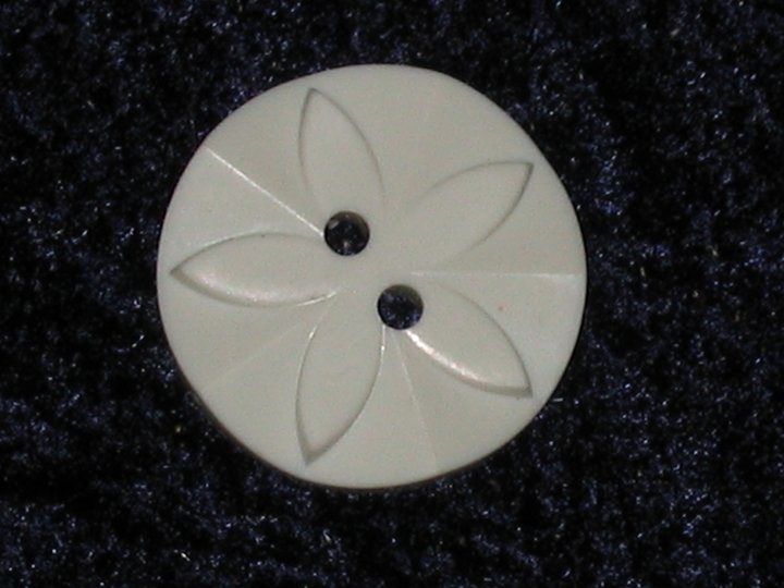 Vit plastknapp Ø = 15 mm
