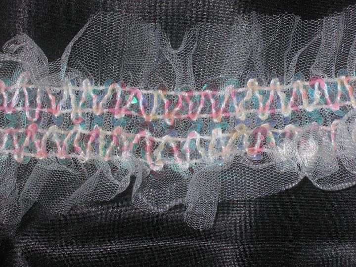 Vit organzastretchspets 75 mm