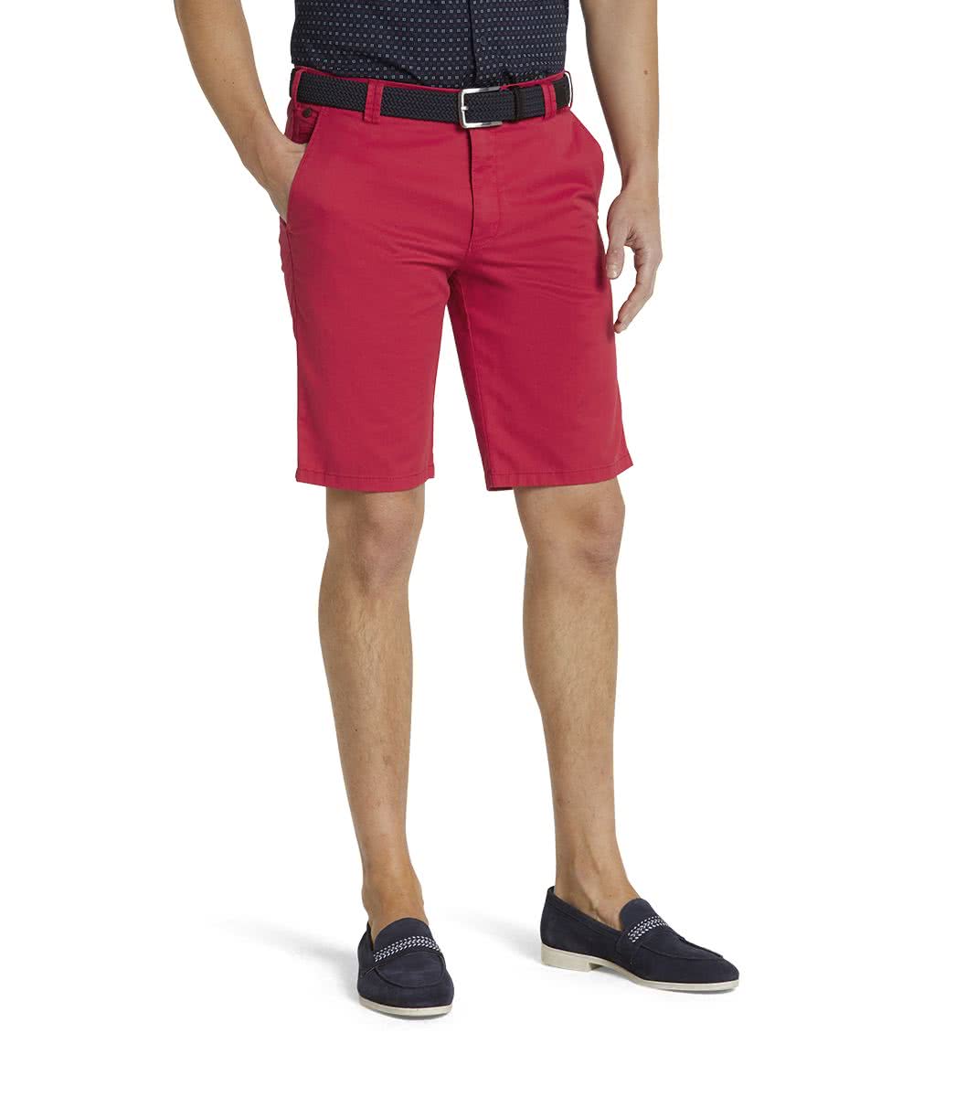 Röda (red) shorts i citymodell (Meyer / B-Palma)