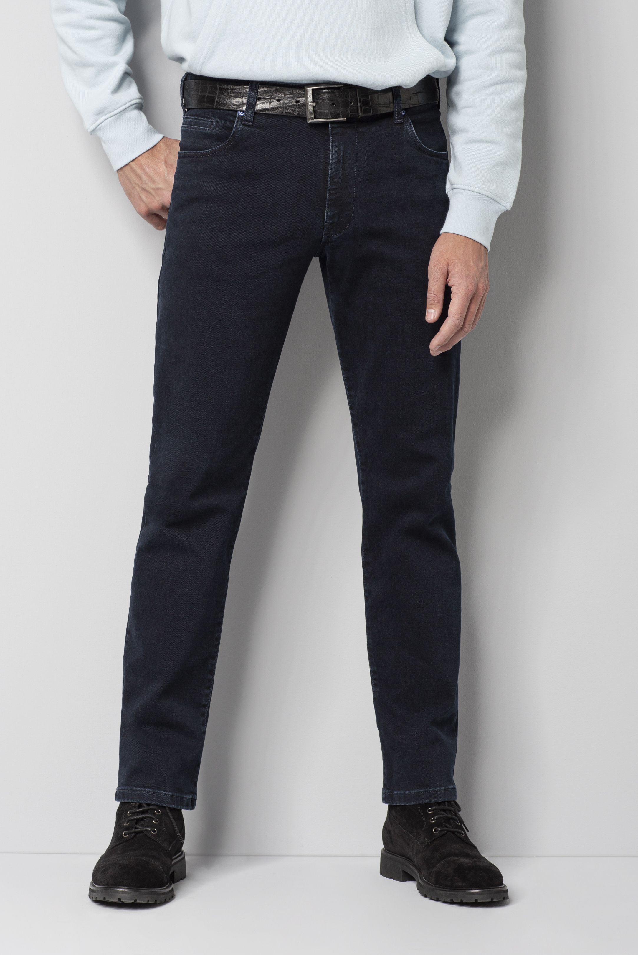 Blå (dark blue stone) jeans i Super-Stretch och normal passform (Meyer / M5)