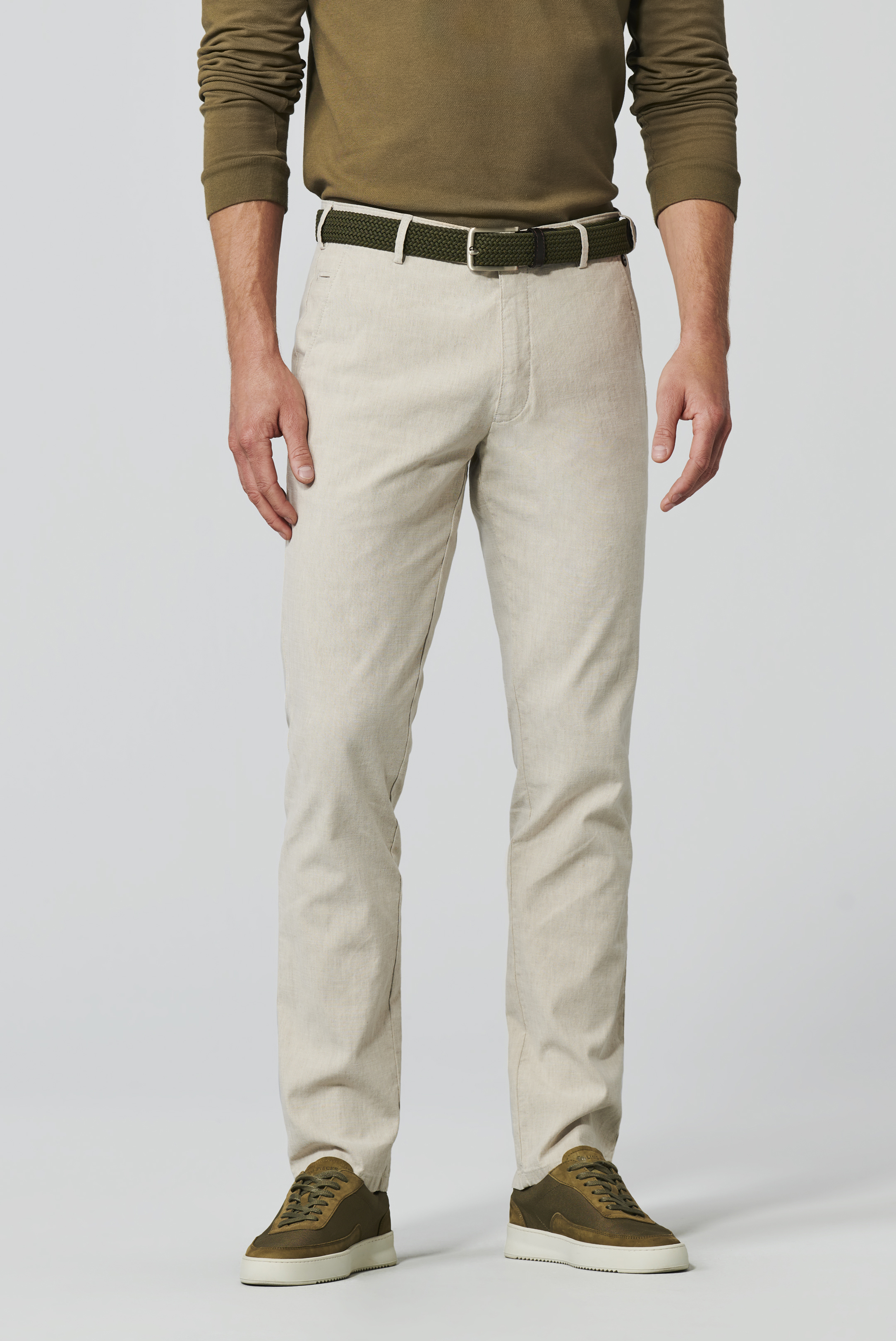 Beige chinos i linne/bomull och normal passform (Meyer / Roma) (finns i strl 25)