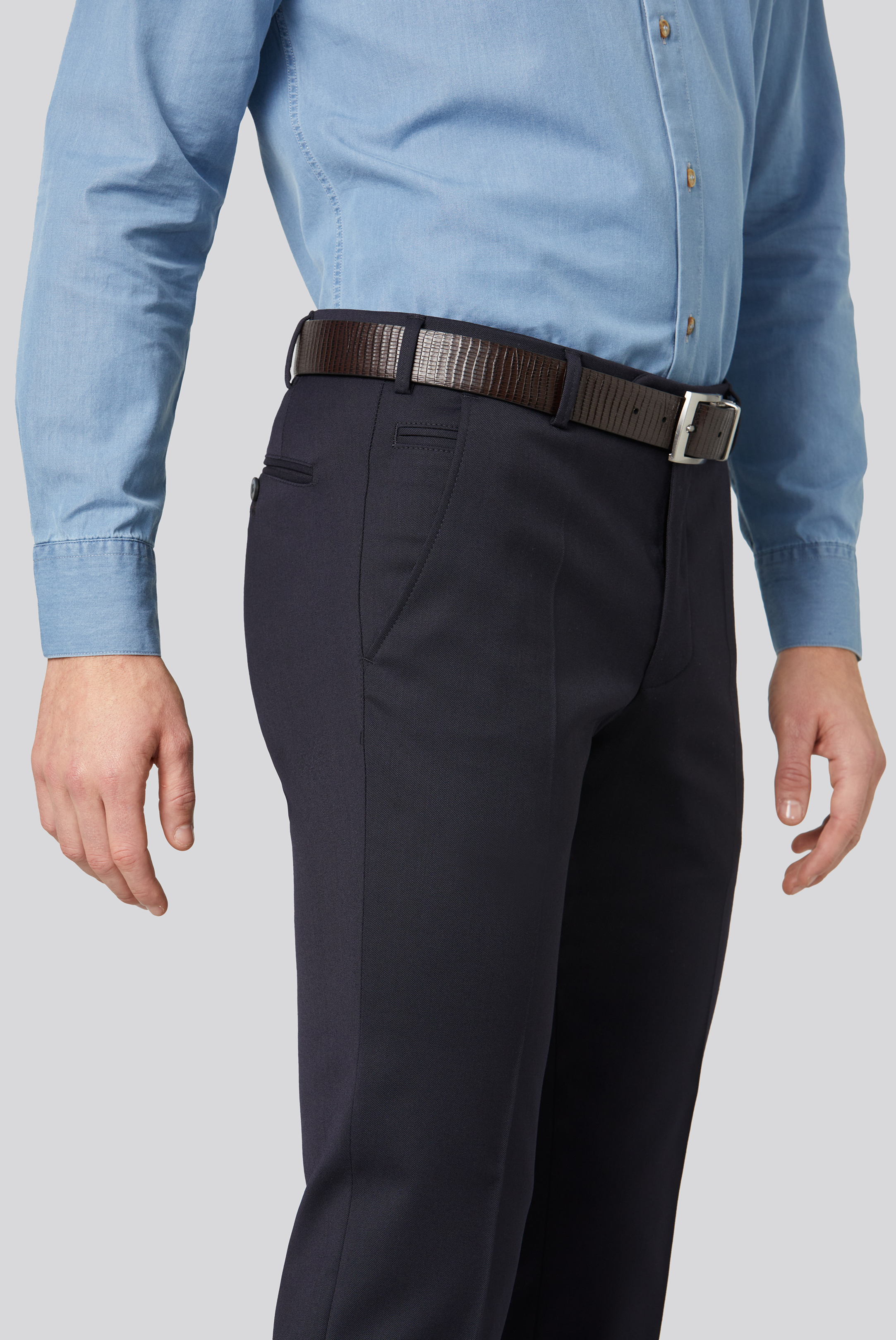Blå (navy) maskintvättbara ullbyxor i Teflon Twill och modern passform (Meyer / Bonn) - 4