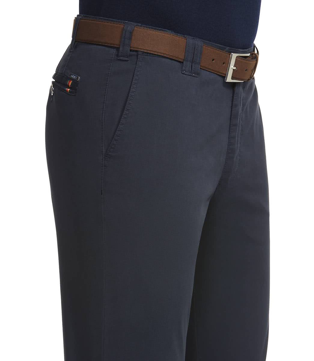 Blå (navy) chinos i resemodell och modern passform (Meyer / Oslo) - 3