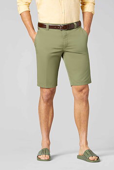 Gröna (olive) shorts i citymodell (Meyer / B-Palma)