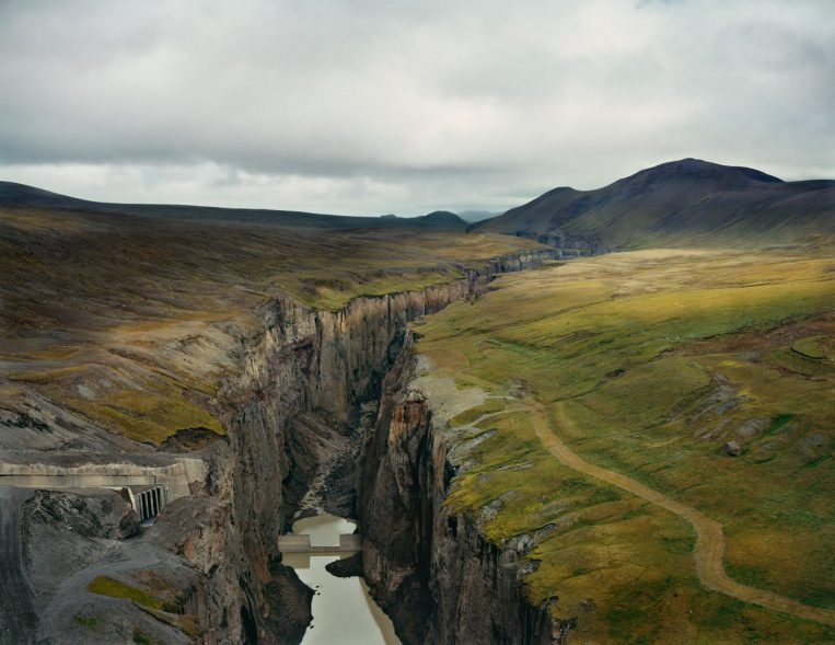Helene Schmitz: Thinking Like a Mountain - 6