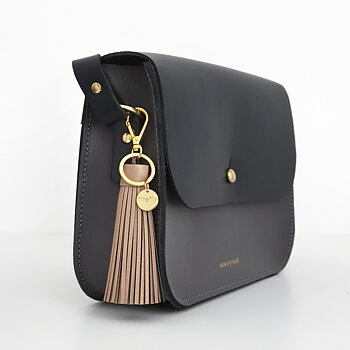 Soft Tassel Reflector - Camel