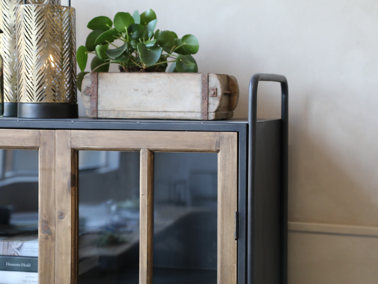Display cabinet - Cabinet on wheels - 162 cm - 3