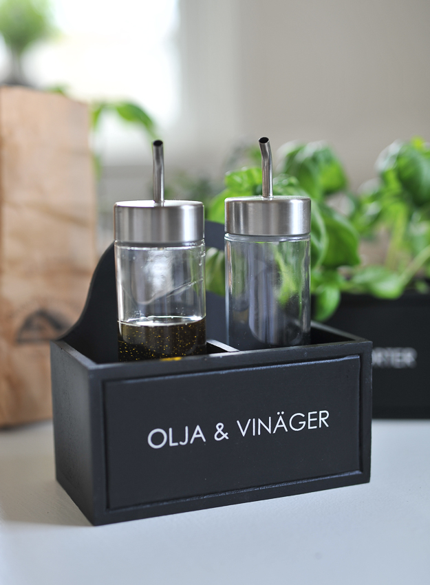 Wooden box - Oil & Vinegar - Black - 16 cm