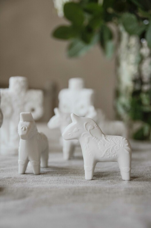 Midsommarstång - Vit - Keramik - 6,8x5x10 cm - 3
