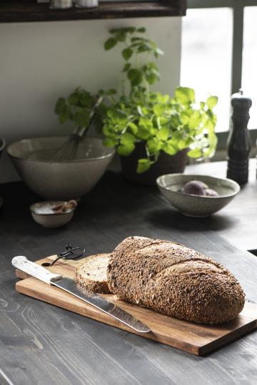 Wooden cutting board - 20x45 cm
