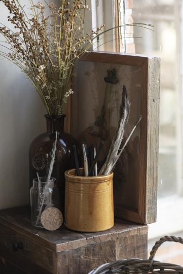 Glass bottle - Apothecary bottle - Brown - Emblem - 23 cm - 10